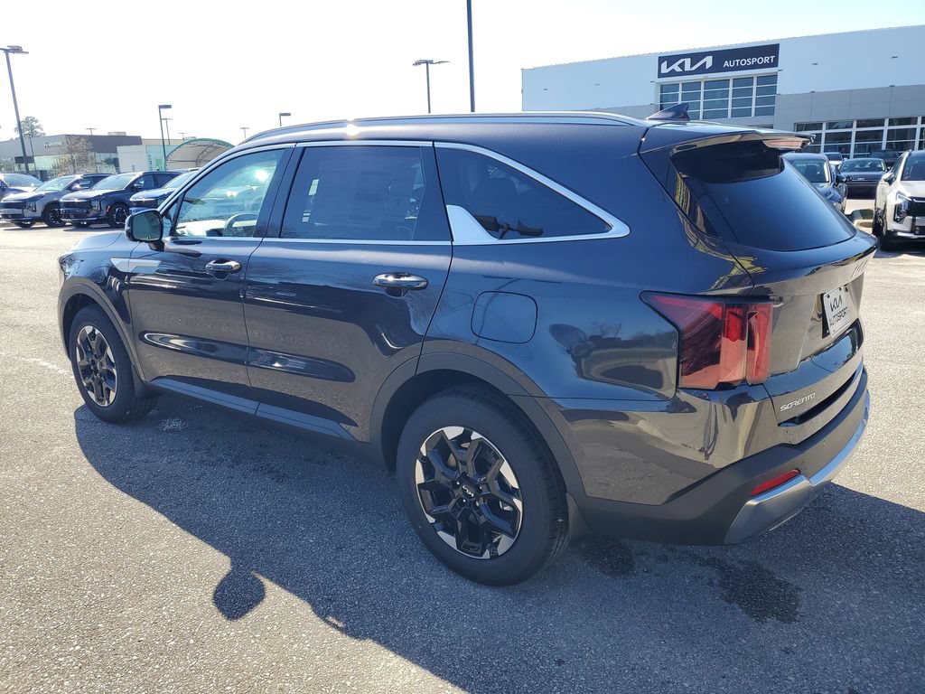 New 2026 Kia Sorento S w/ S Panoramic Sunroof Package FWD image 3