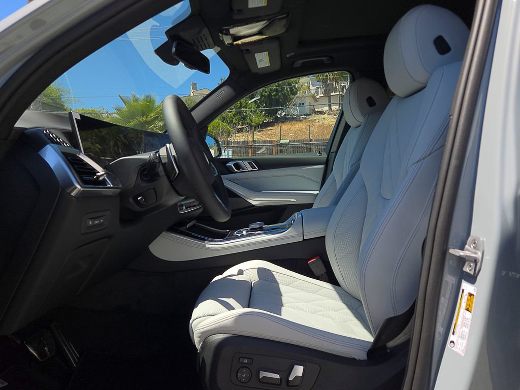 New 2026 BMW X5 sDrive40i w/ M Sport Package RWD image 8