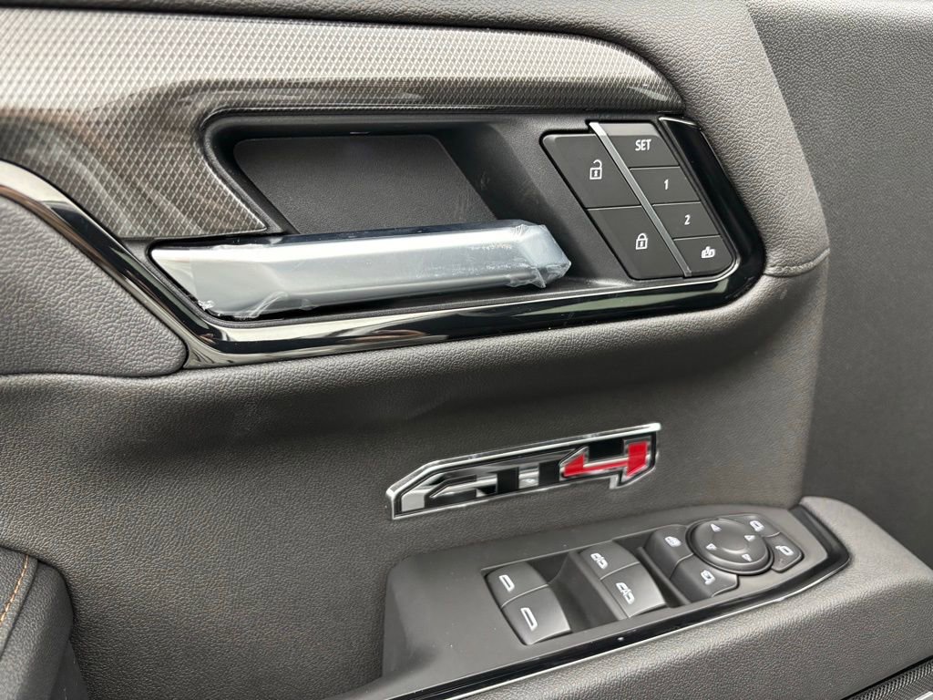 New 2025 GMC Sierra 1500 AT4 w/ AT4 Premium Package image 19