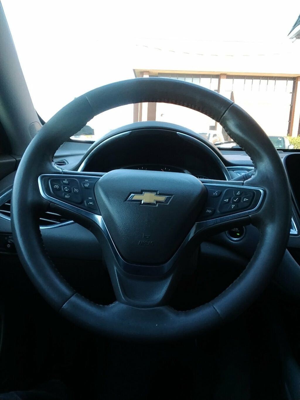 Used 2017 Chevrolet Malibu Premier w/ Driver Confidence Package image 14