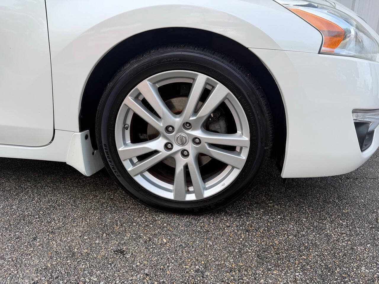 Used 2015 Nissan Altima 3.5 SL FWD image 36