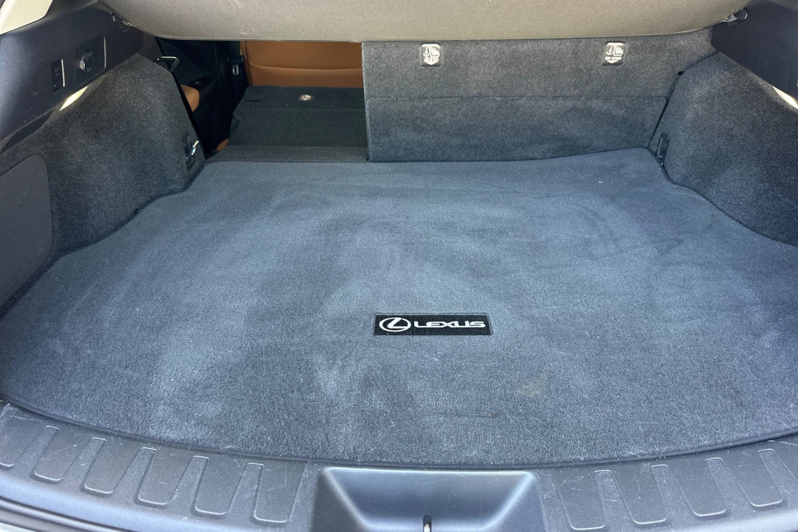 Used 2019 Lexus UX 250h w/ Accessory Package 2 AWD/4WD image 15