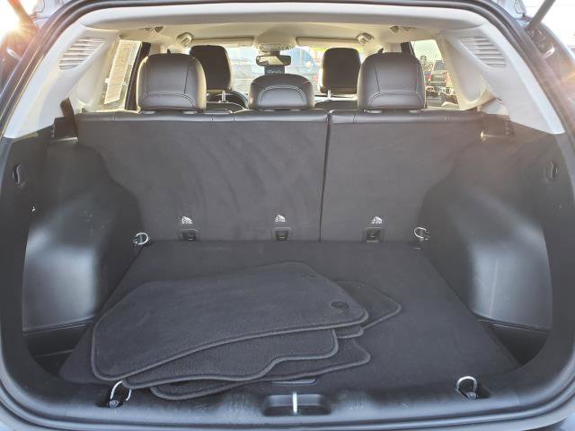 Used 2022 Jeep Compass Limited image 27