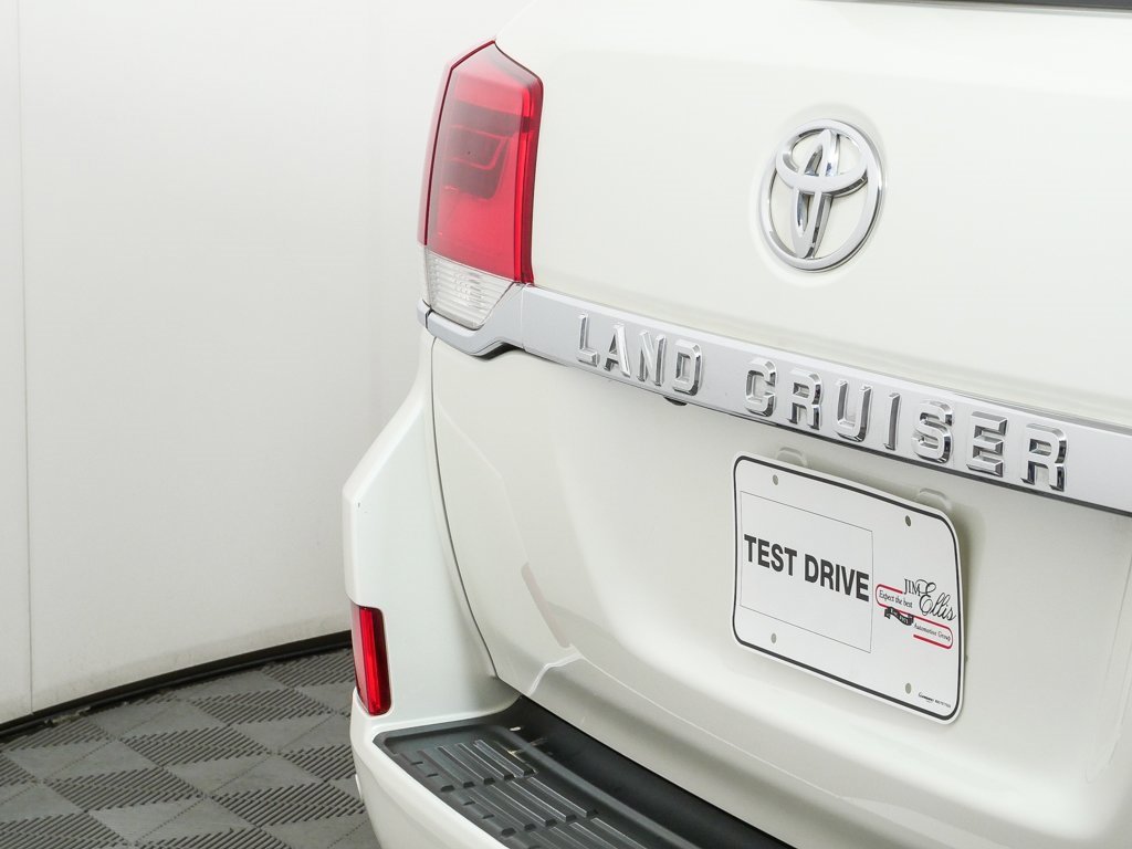 Used 2021 Toyota Land Cruiser image 37