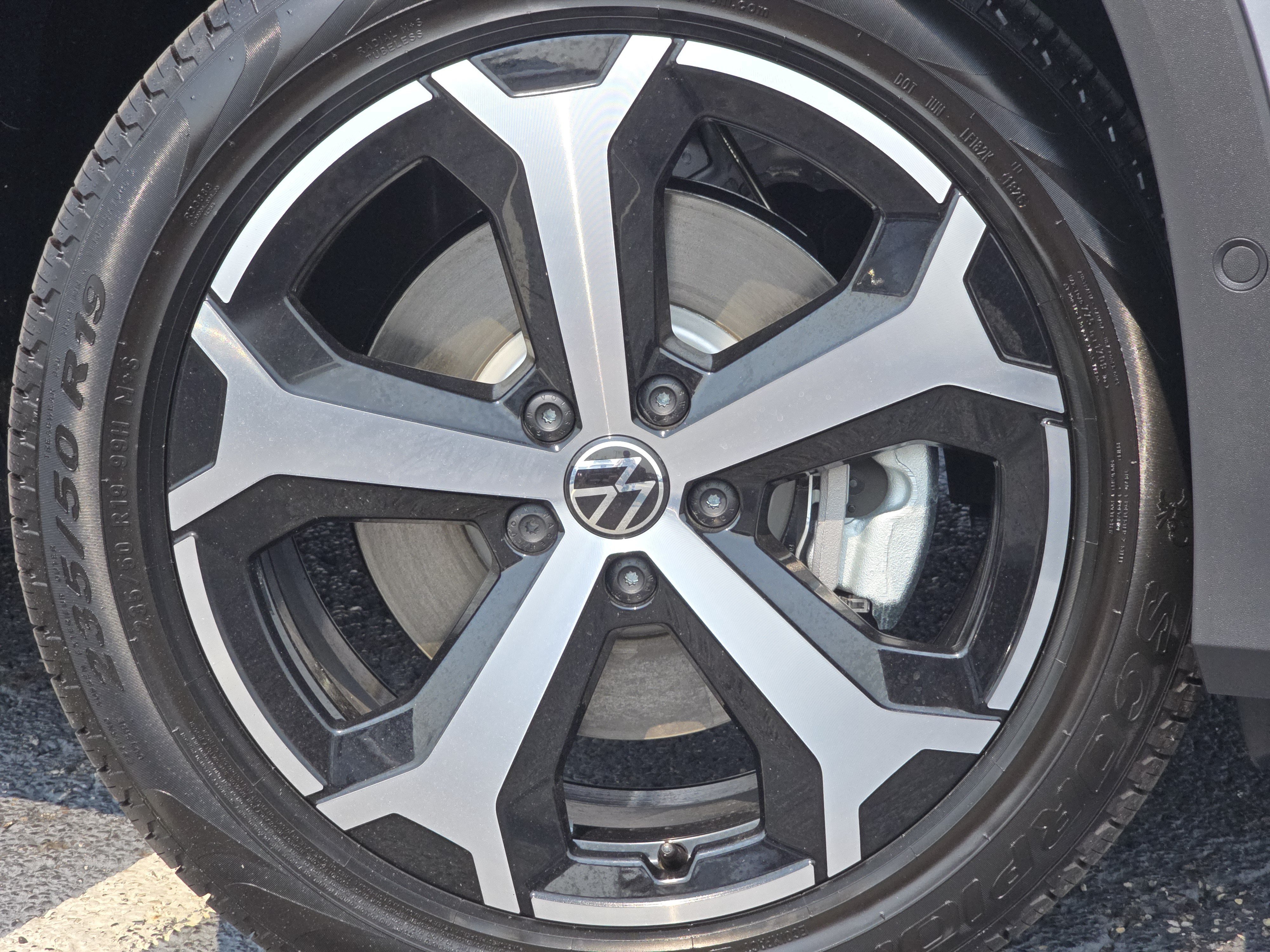 New 2026 Volkswagen Tiguan SE AWD/4WD image 14