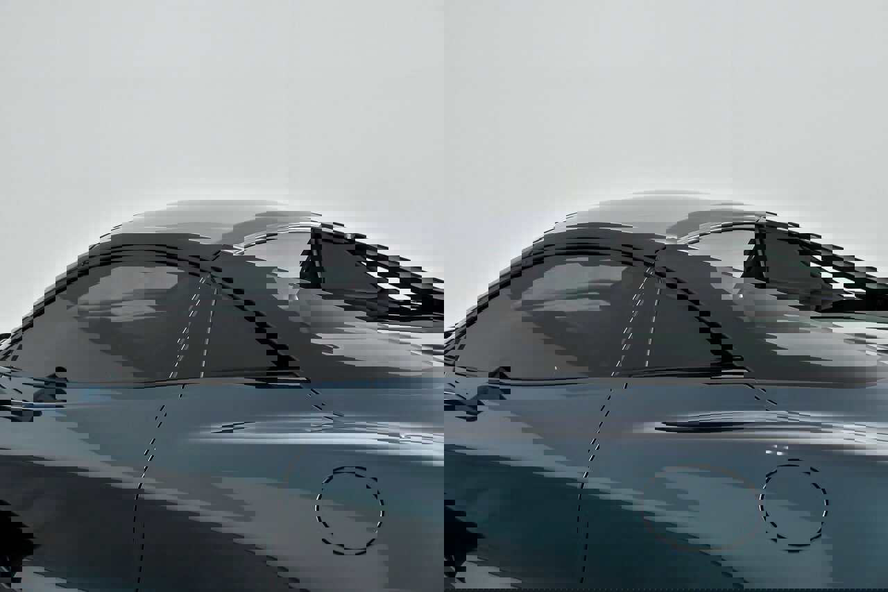 Used 2024 McLaren 750S Spider RWD image 20