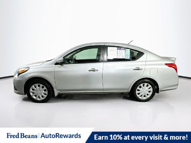 Used 2018 Nissan Versa SV FWD image 5