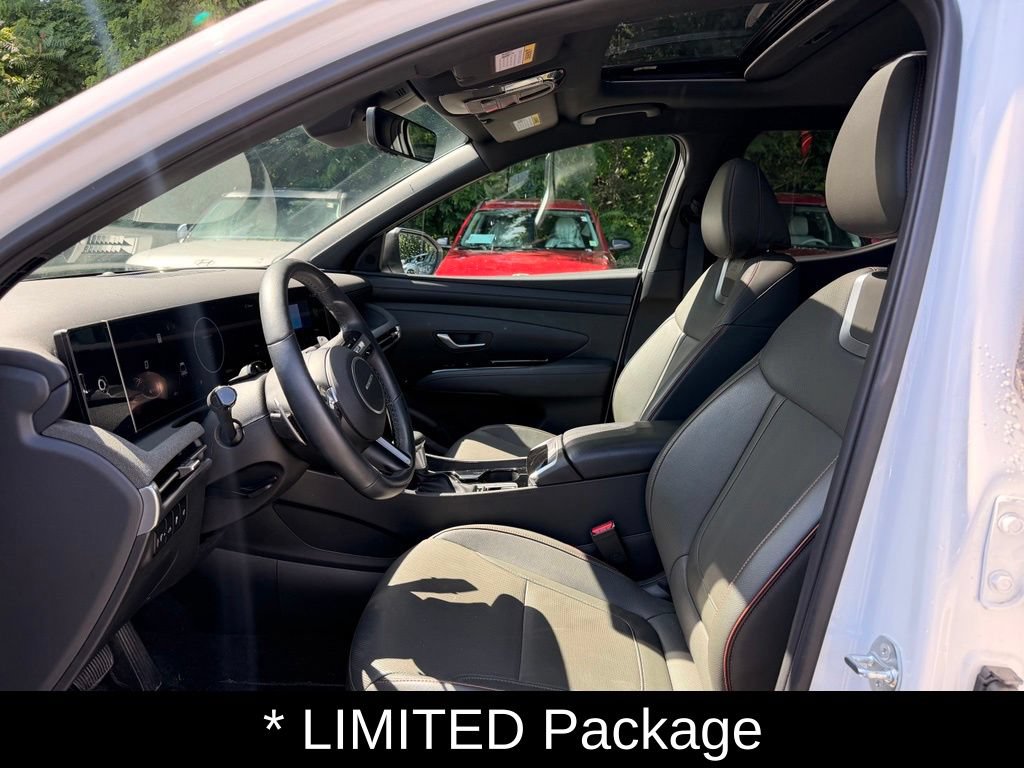 Certified 2025 Hyundai Santa Cruz Limited AWD/4WD image 12
