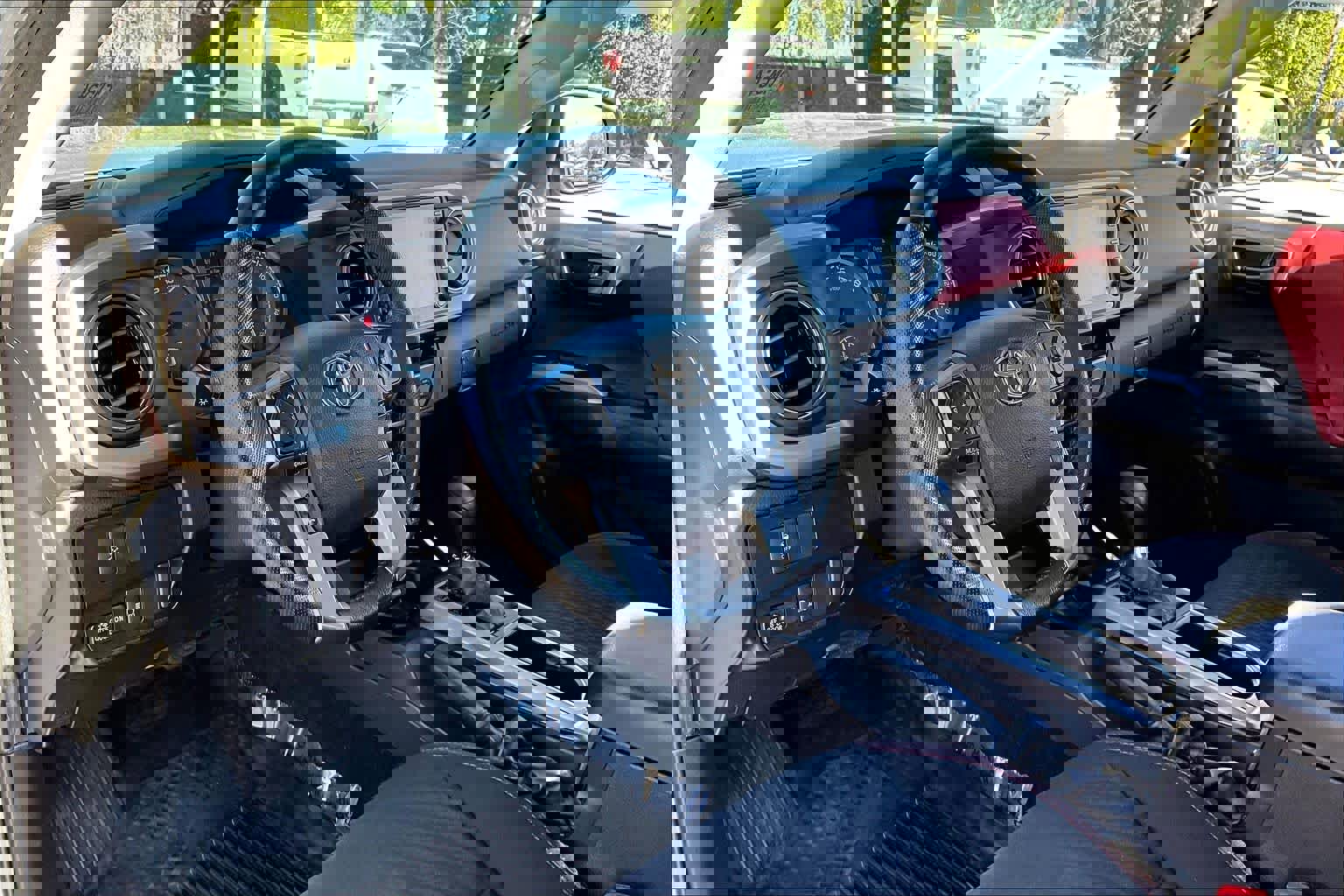 Certified 2023 Toyota Tacoma SR5 w/ Technology Package image 17