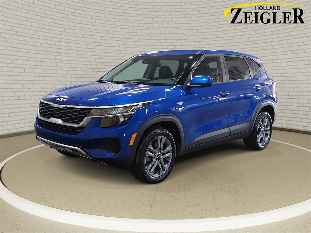 Used 2023 Kia Seltos LX image 1