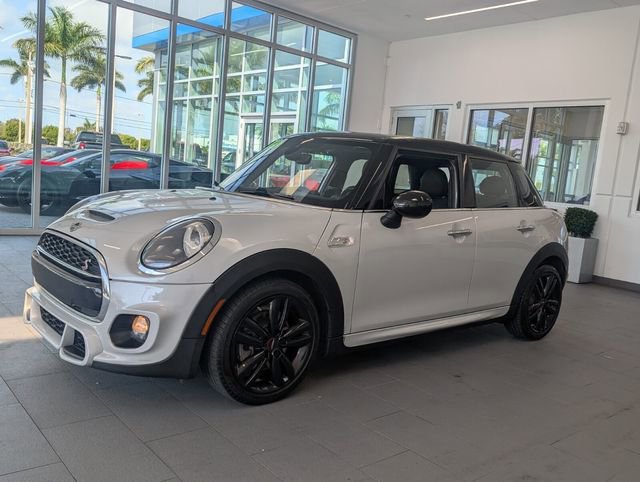 Used 2019 MINI Cooper S image 3
