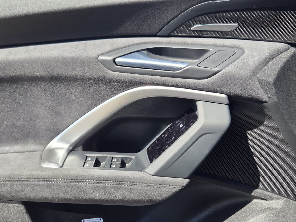 New 2026 Audi SQ5 Prestige AWD/4WD image 27
