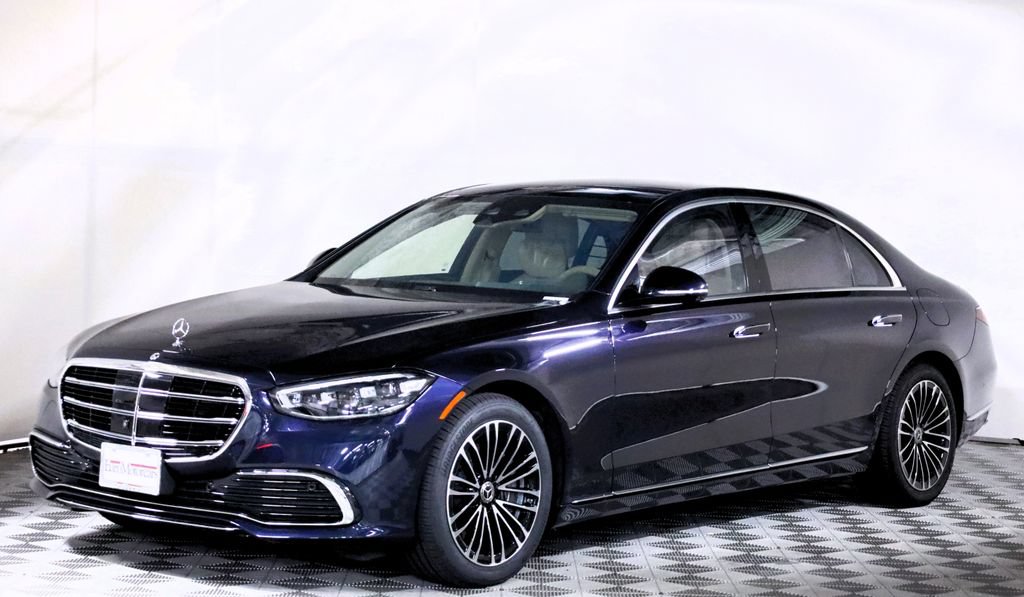 Certified 2023 Mercedes-Benz S 580e 4MATIC Sedan image 3
