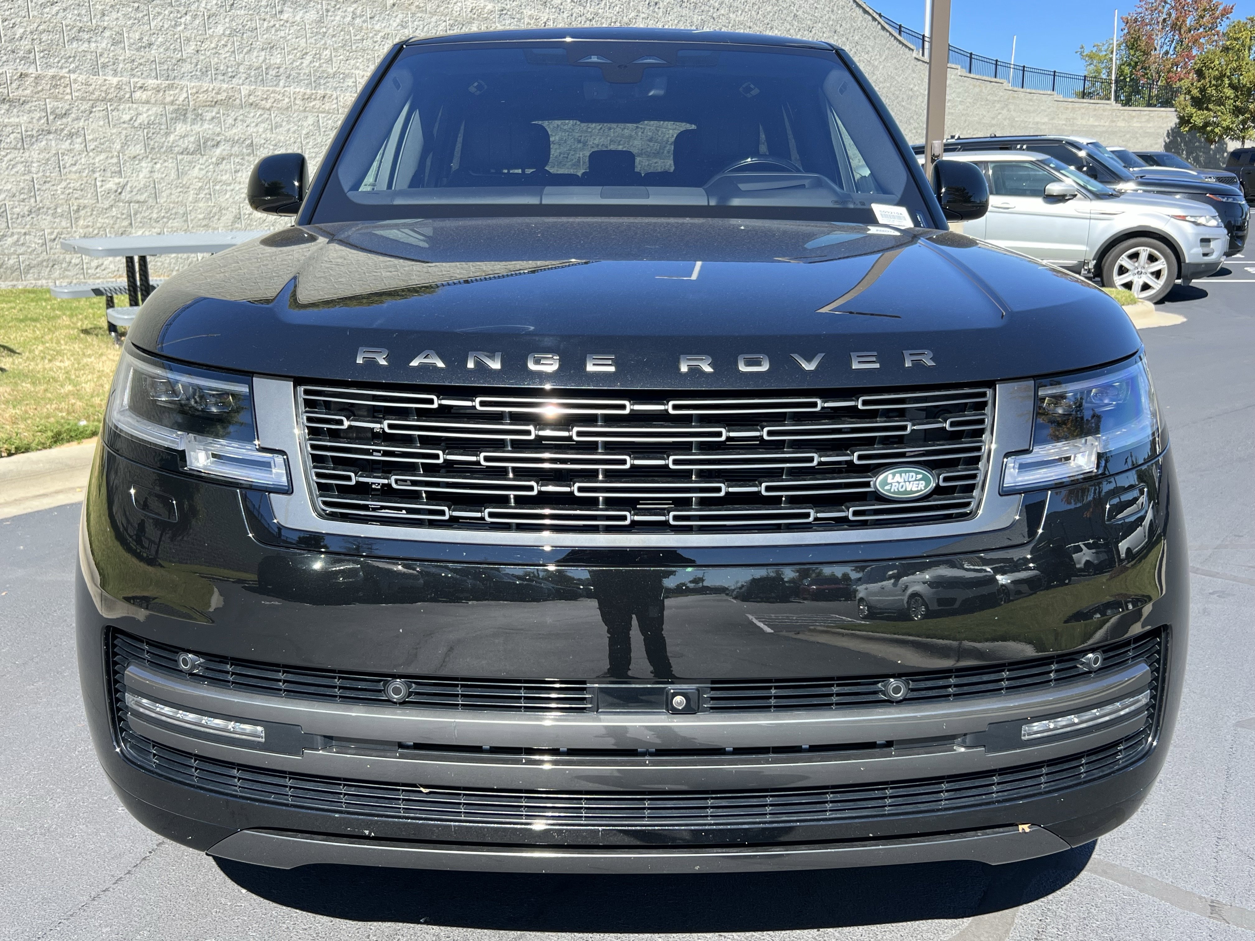 Used 2023 Land Rover Range Rover SE image 10