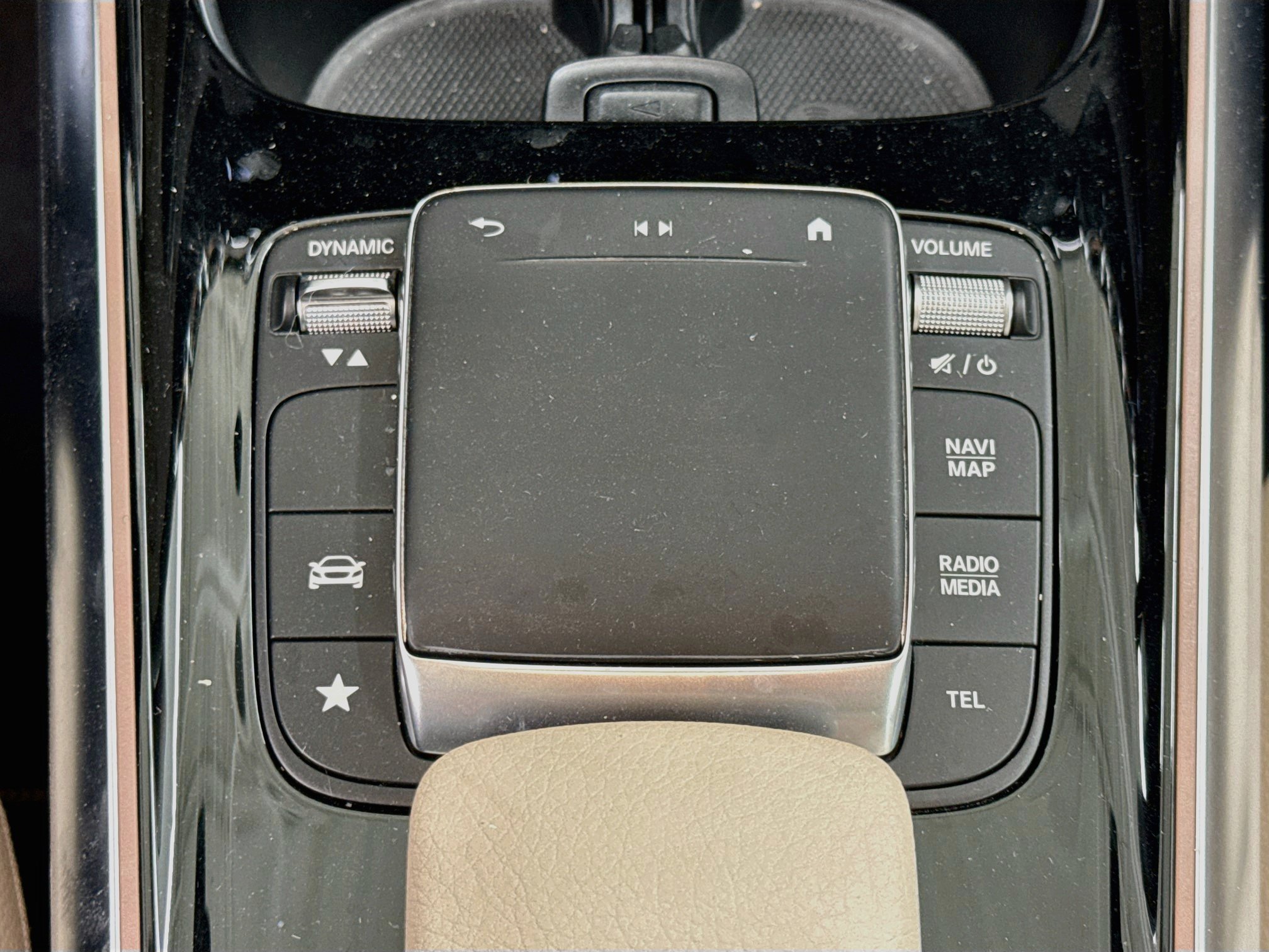 Used 2023 Mercedes-Benz GLA 250 w/ Premium Package image 25