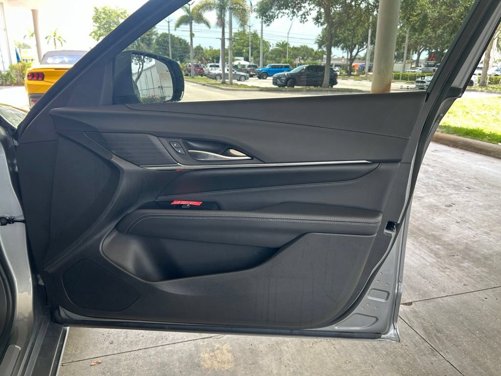 Used 2026 Cadillac CT4 Premium Luxury RWD image 28