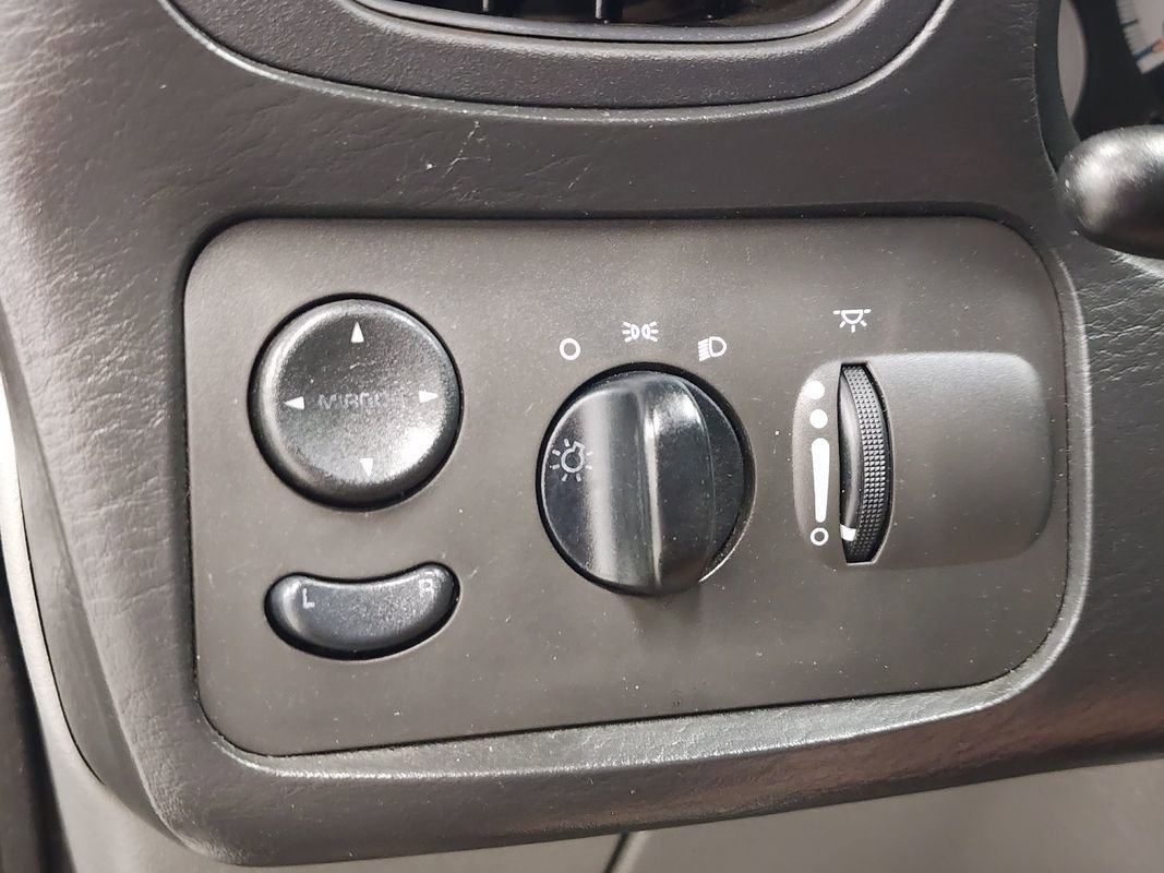 Used 2005 Dodge Grand Caravan SE w/ Popular Equipment Group I image 26