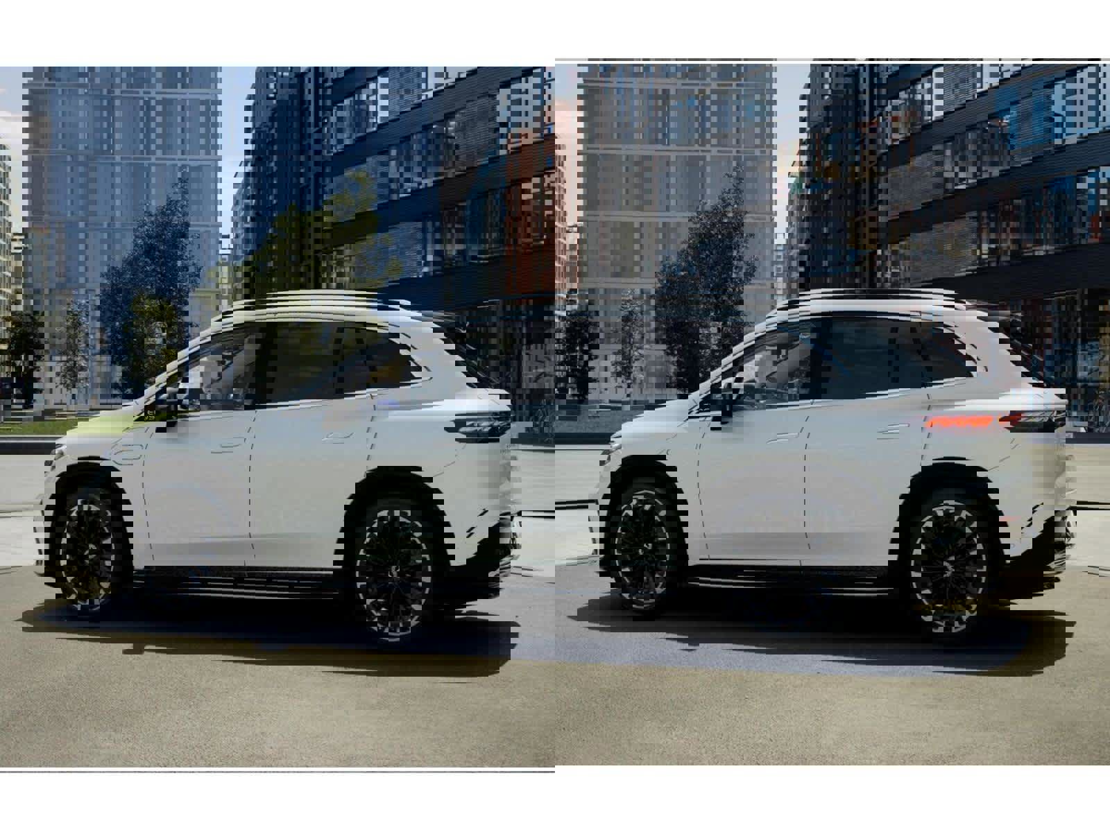 New 2026 Mercedes-Benz EQS 550 4MATIC SUV image 31