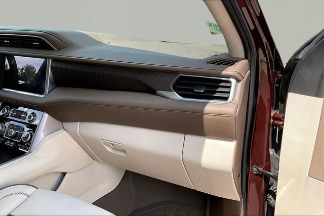 Used 2023 GMC Yukon Denali RWD image 19