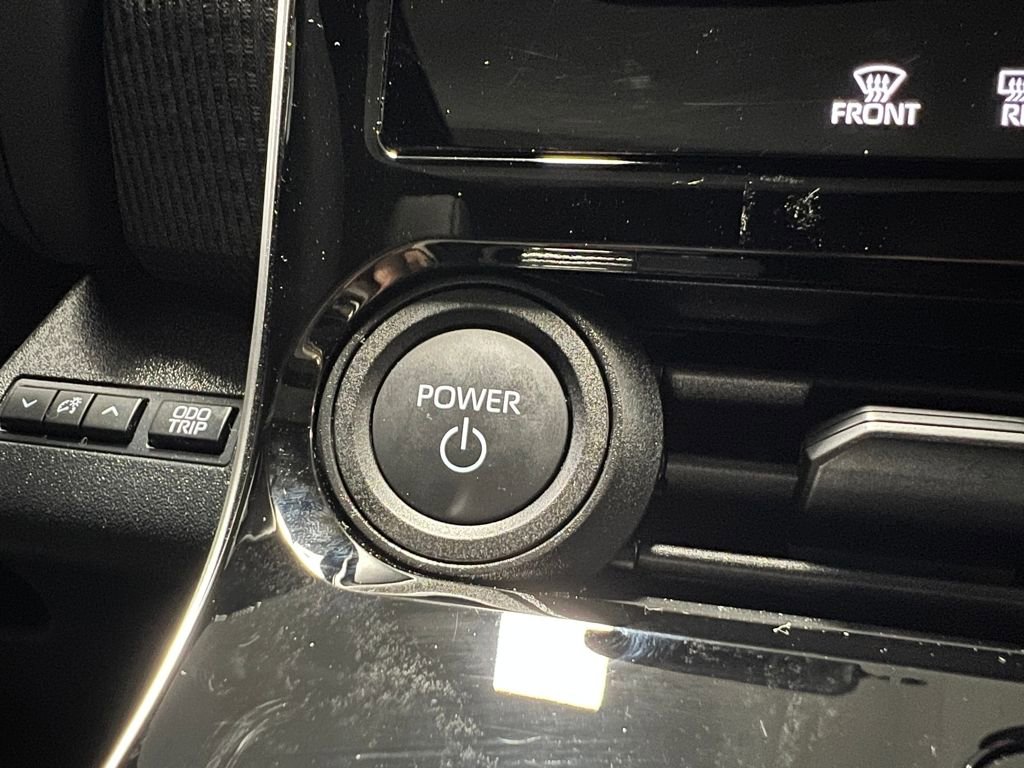 Certified 2025 Toyota bZ4X FWD image 28