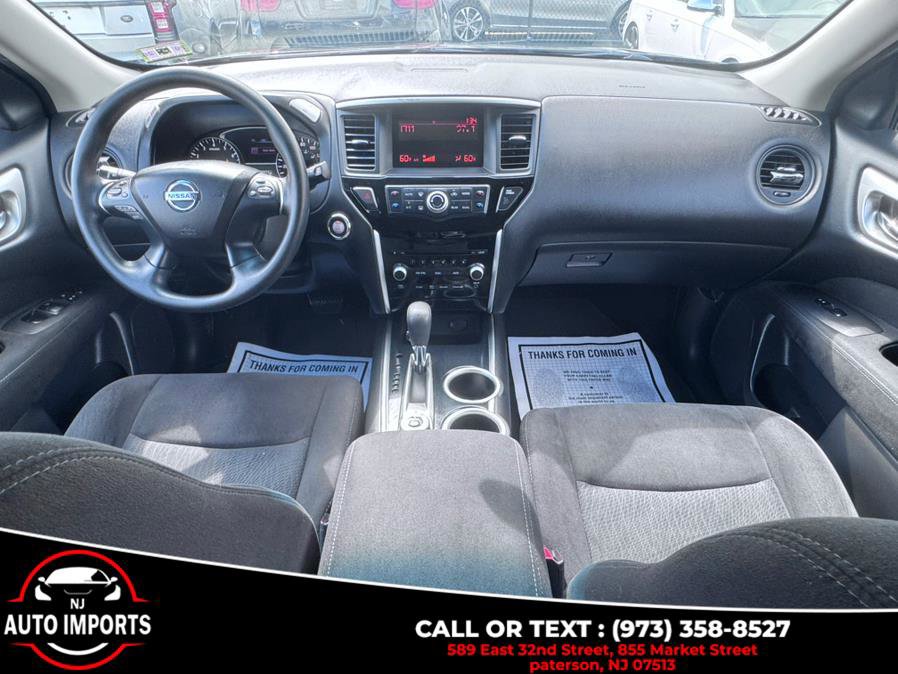Used 2015 Nissan Pathfinder S image 25
