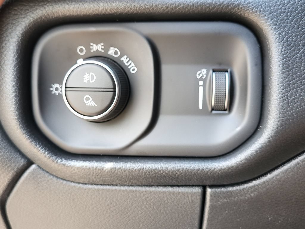 New 2026 RAM 2500 Tradesman AWD/4WD image 23