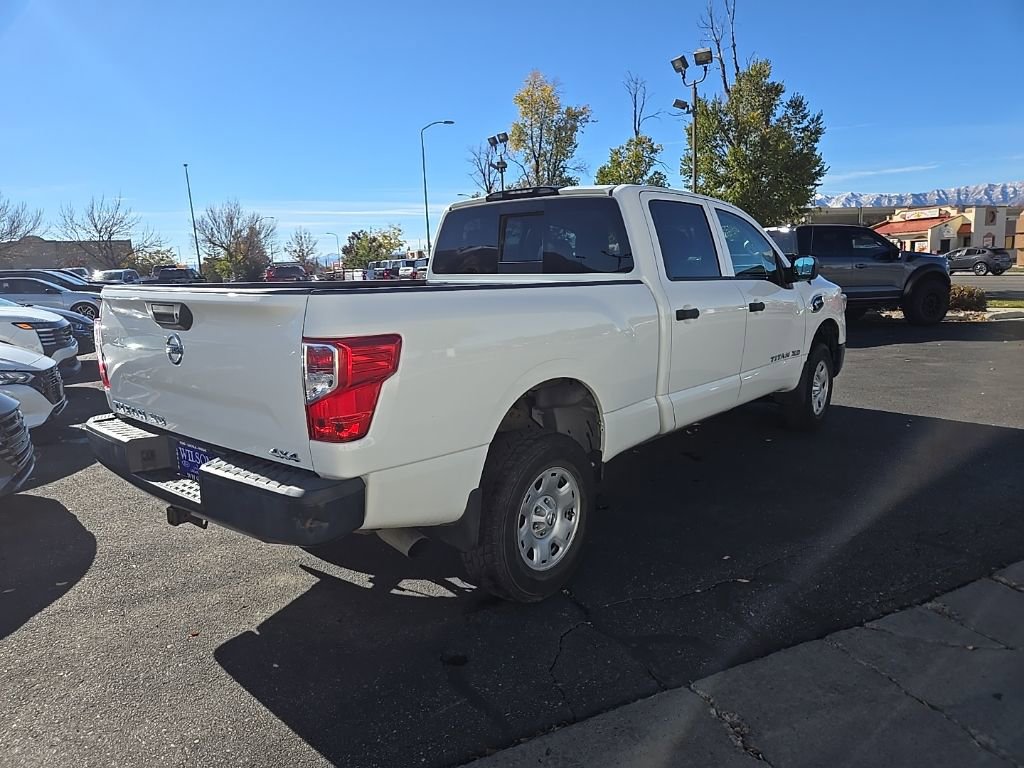 Used 2017 Nissan Titan S image 5