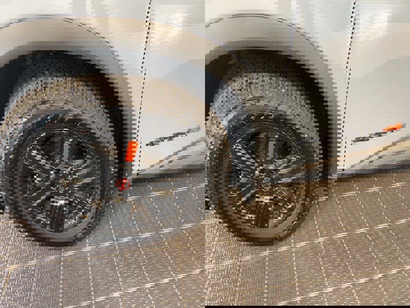 Used 2025 Nissan Rogue SV image 5