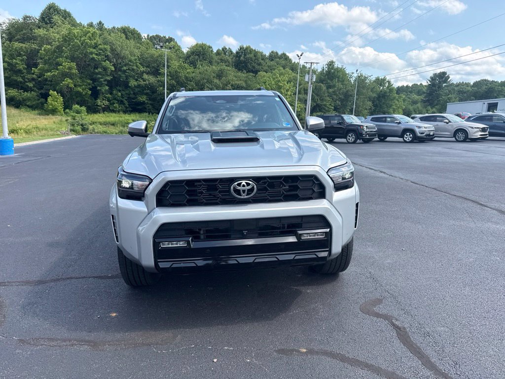 Used 2025 Toyota 4Runner TRD Sport Premium AWD/4WD image 3