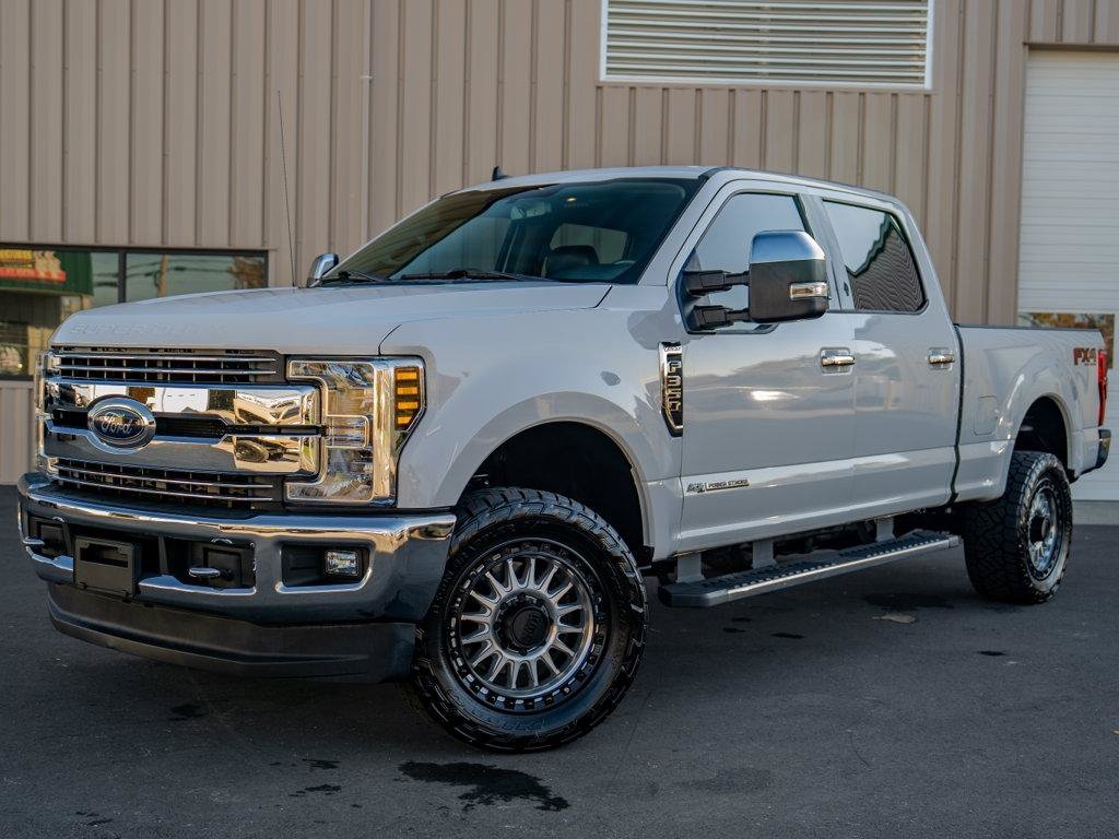 Used 2019 Ford F350 Lariat w/ Chrome Package AWD/4WD image 6