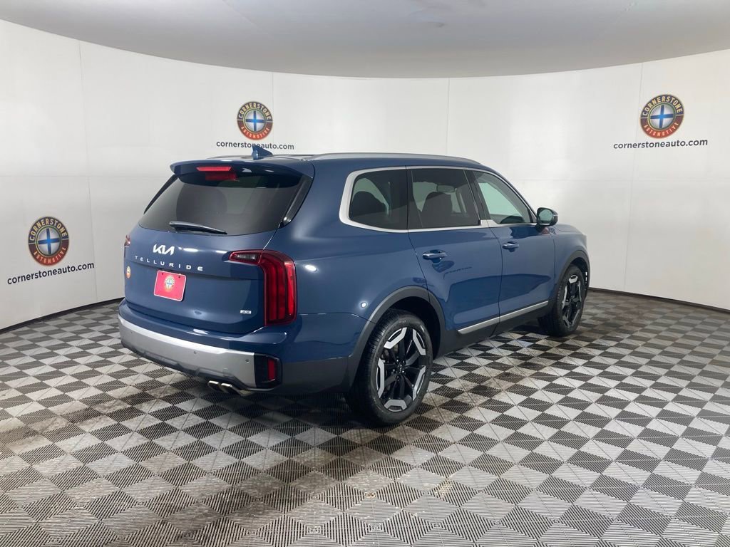 Certified 2023 Kia Telluride S w/ S Sunroof Package image 18