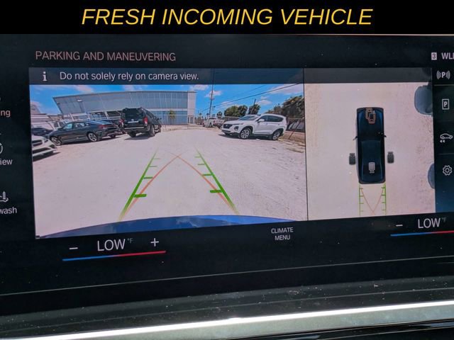 Used 2023 BMW 330i Sedan w/ Premium Package RWD image 18