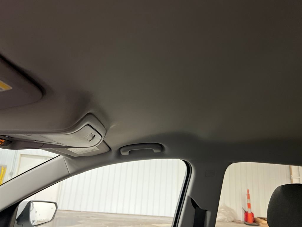 Used 2023 Chevrolet Equinox LT image 27