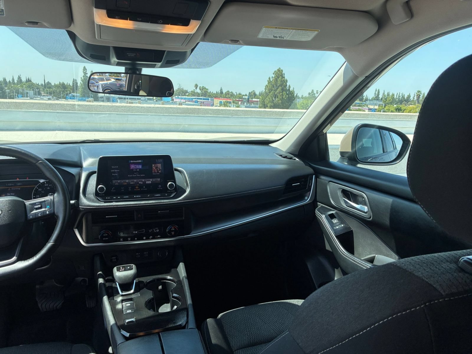 Used 2025 Nissan Rogue SV FWD image 36