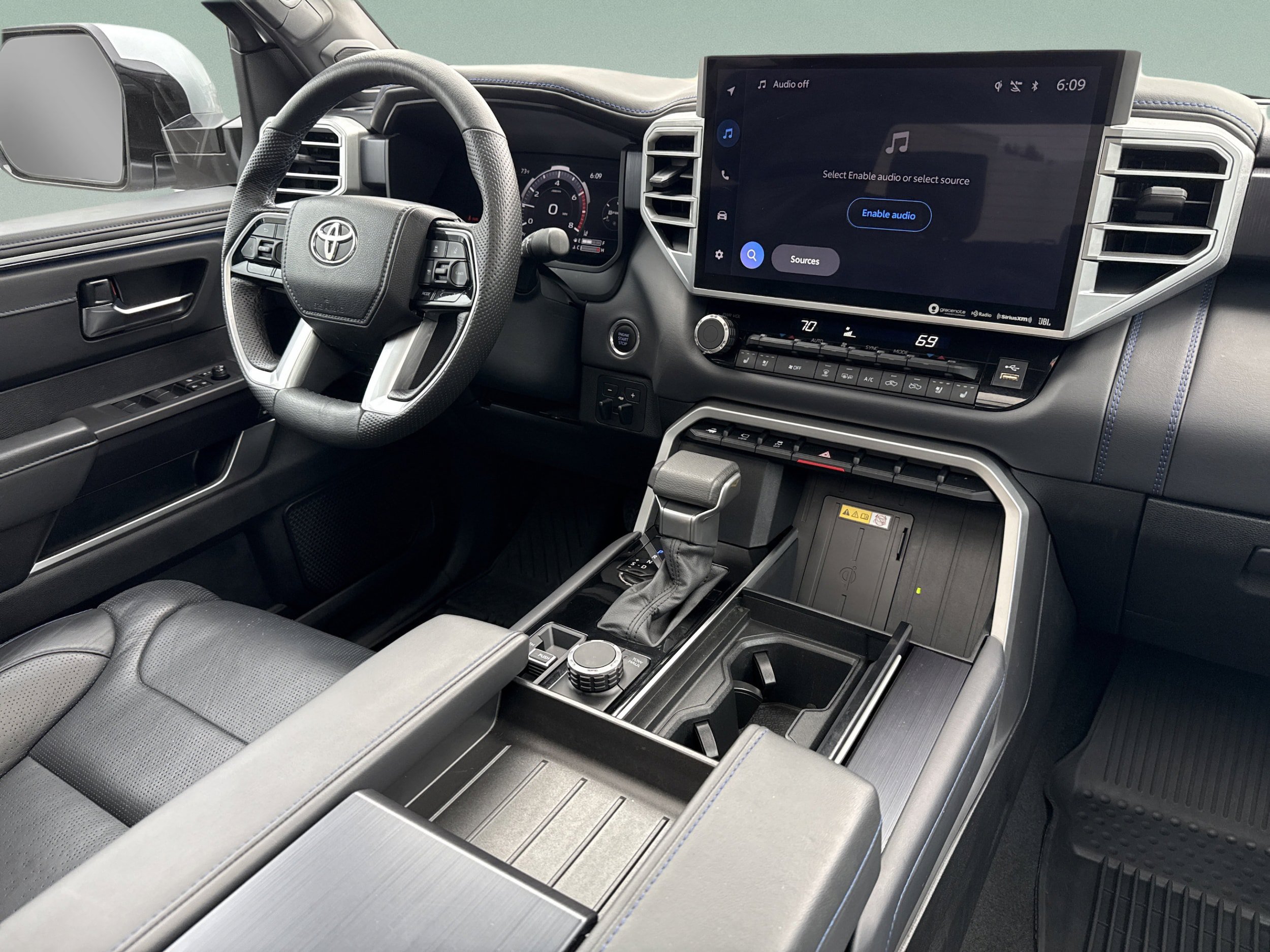 Used 2023 Toyota Tundra Platinum AWD/4WD image 12