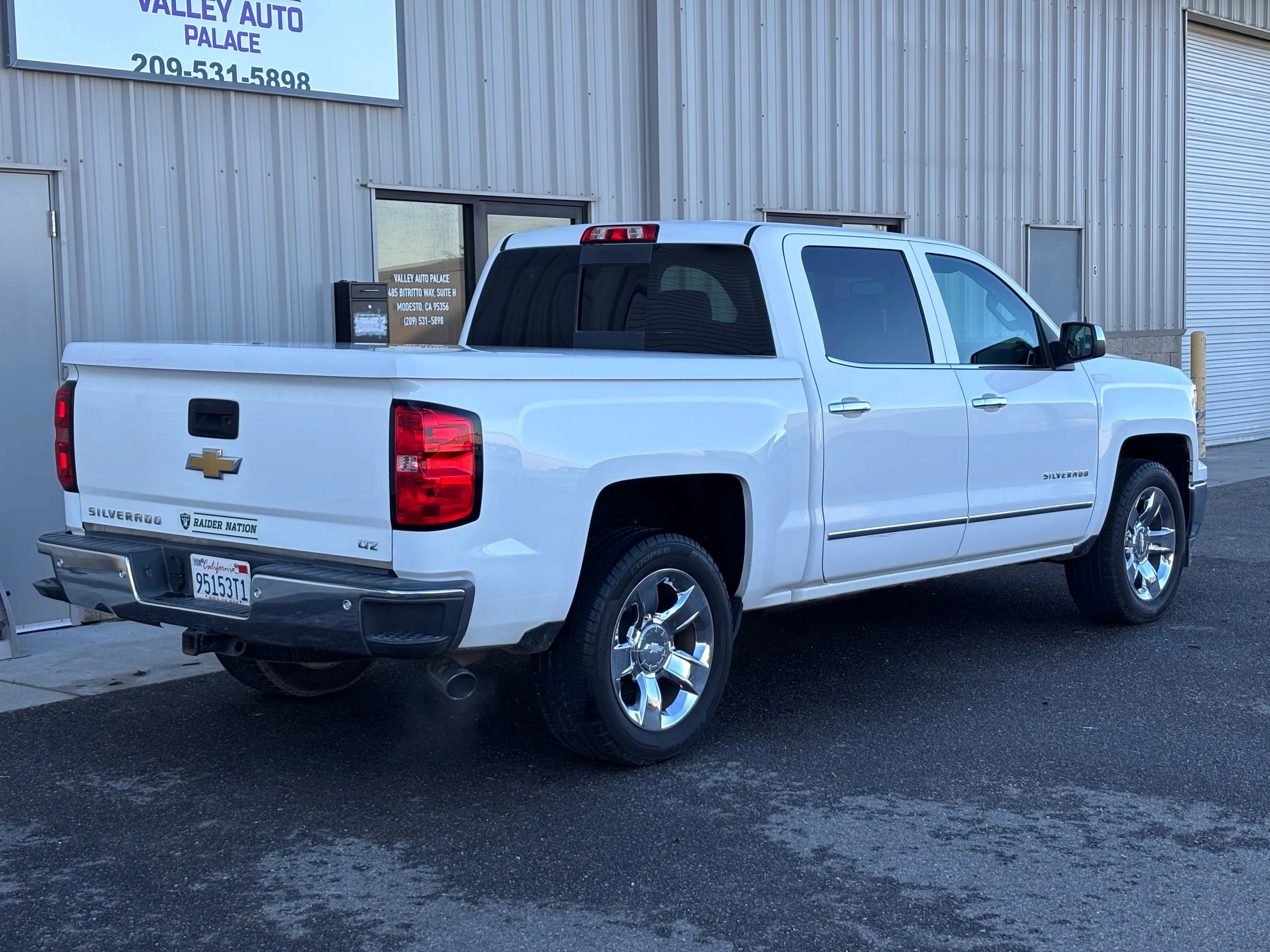 Used 2015 Chevrolet Silverado 1500 LTZ w/ LTZ Plus Package image 3