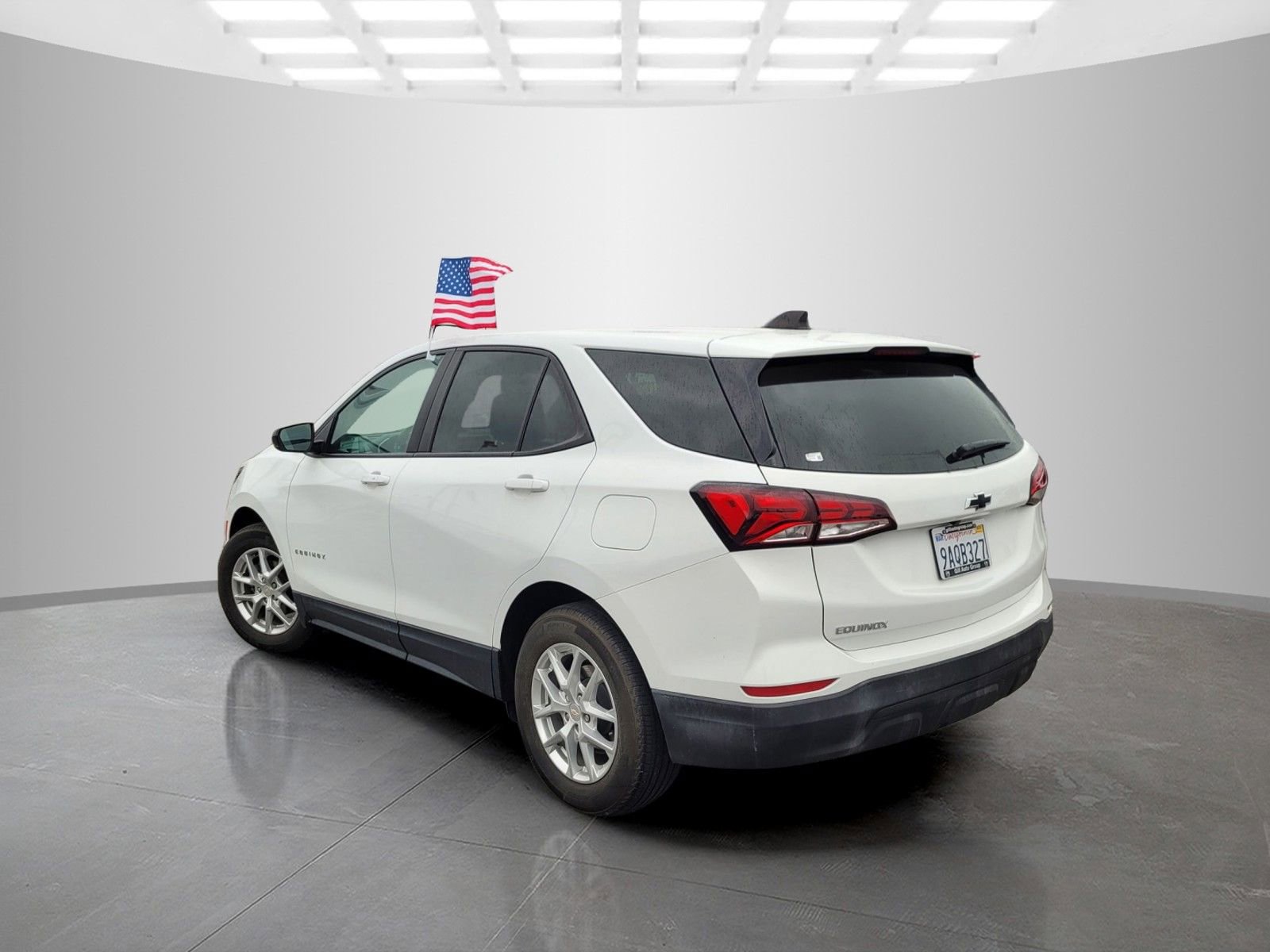 Used 2022 Chevrolet Equinox LS w/ LS Convenience Package image 6