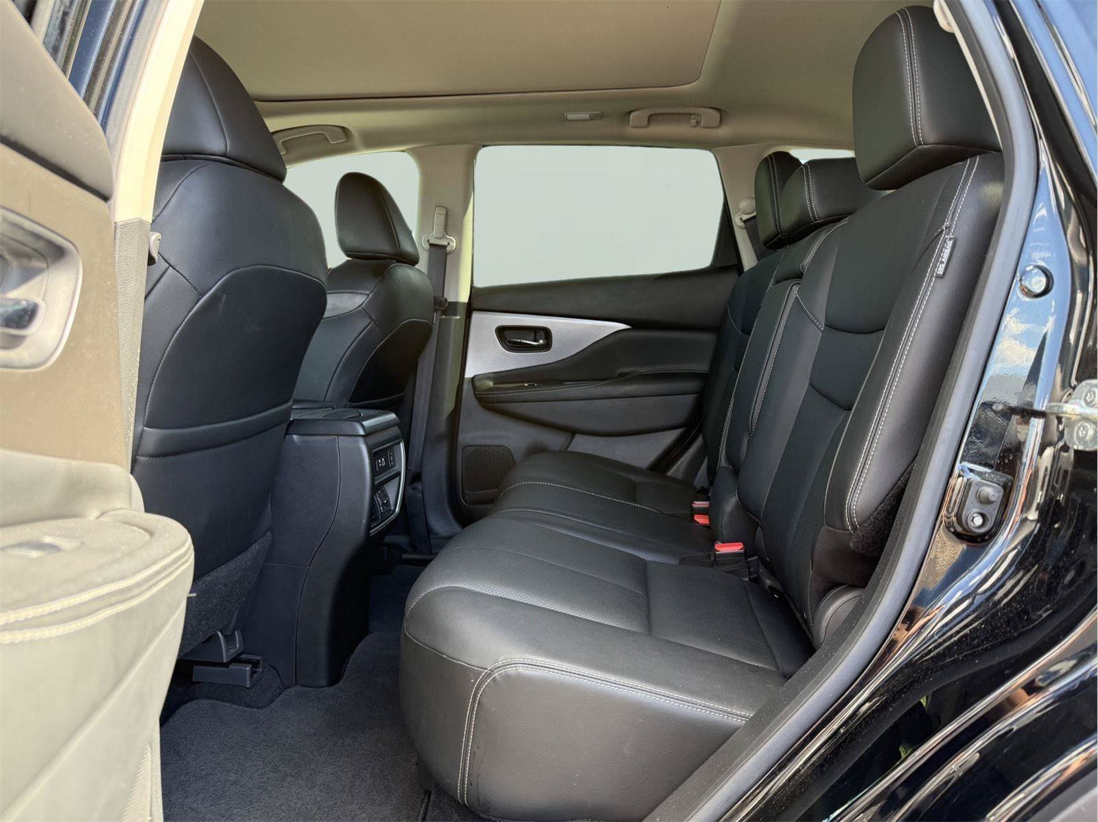 Used 2020 Nissan Murano SL w/ Moonroof Package AWD/4WD image 19
