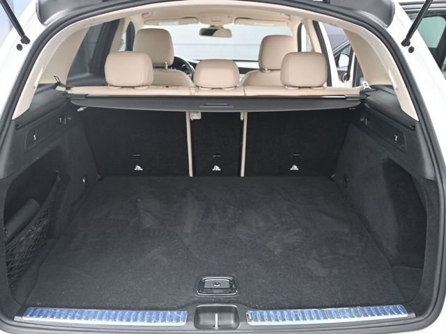 Used 2017 Mercedes-Benz GLC 300 4MATIC image 28