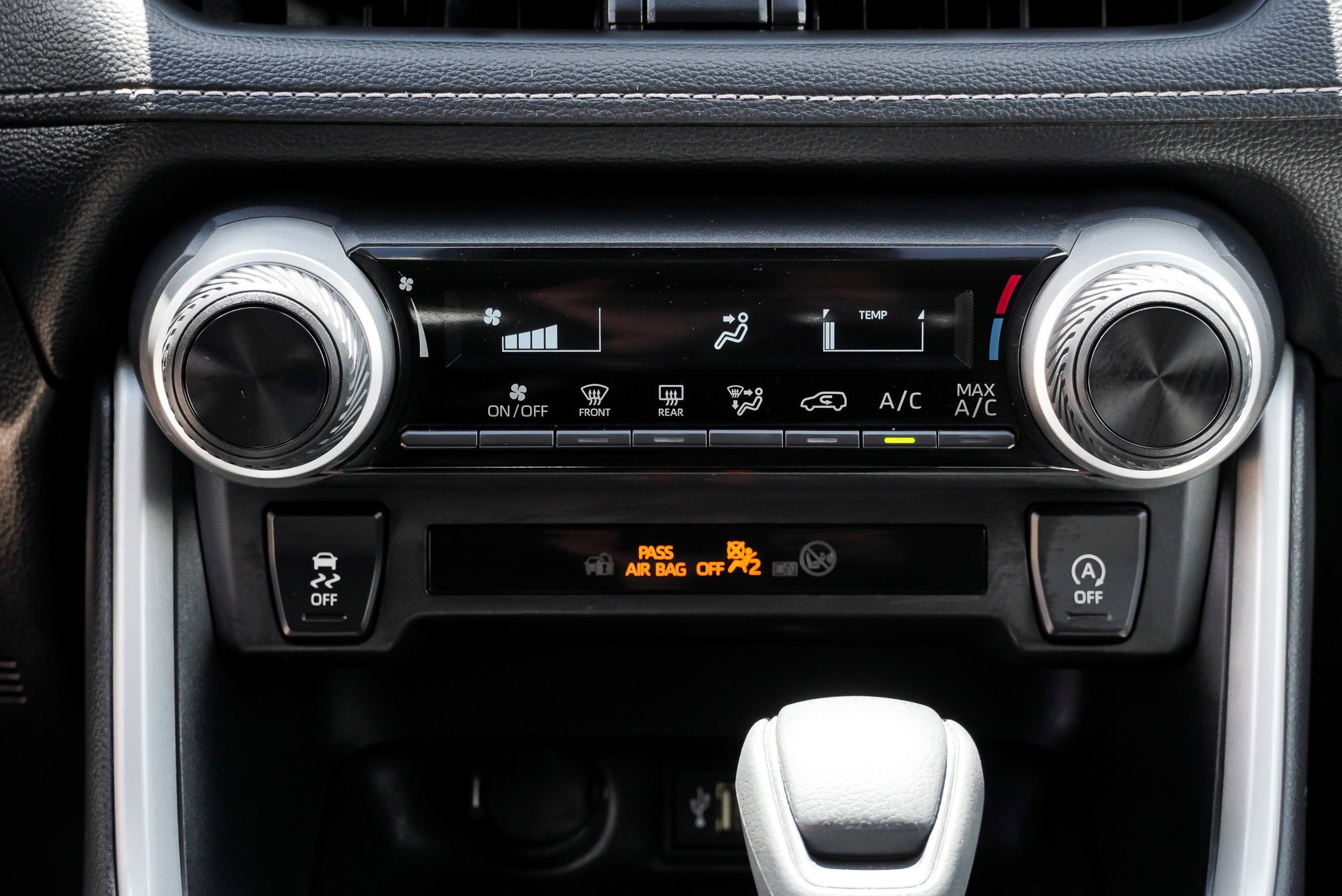 Certified 2025 Toyota RAV4 LE AWD/4WD image 34