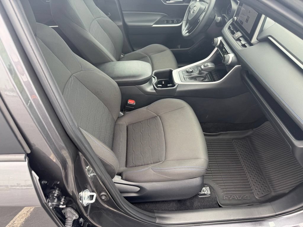 Certified 2025 Toyota RAV4 SE AWD/4WD image 42