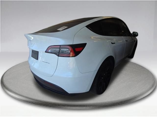 Used 2023 Tesla Model Y Long Range AWD/4WD image 6