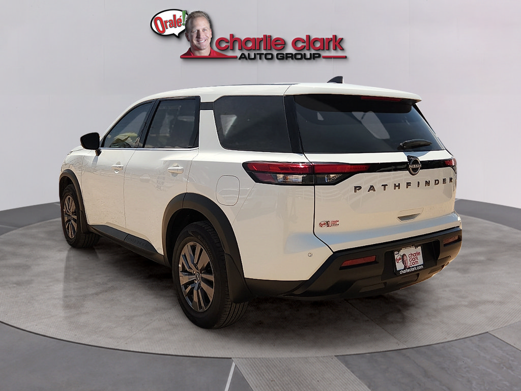 Used 2026 Nissan Pathfinder S FWD image 3