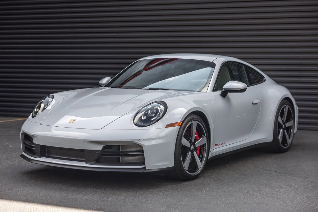 Certified 2025 Porsche 911 Carrera S image 1
