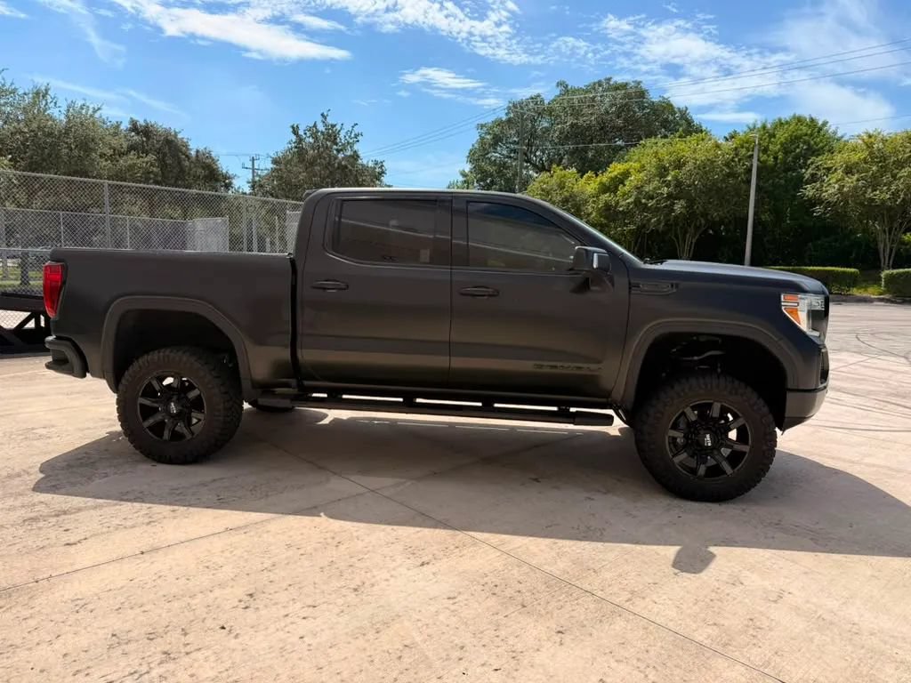Used 2021 GMC Sierra 1500 Denali RWD image 3