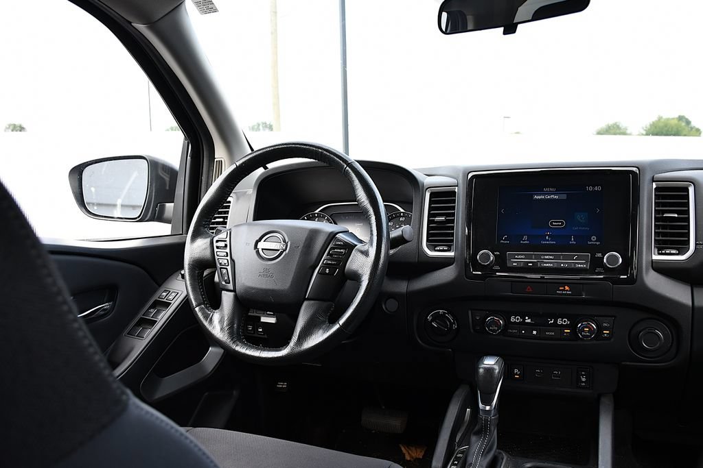 Used 2022 Nissan Frontier SV AWD/4WD image 21