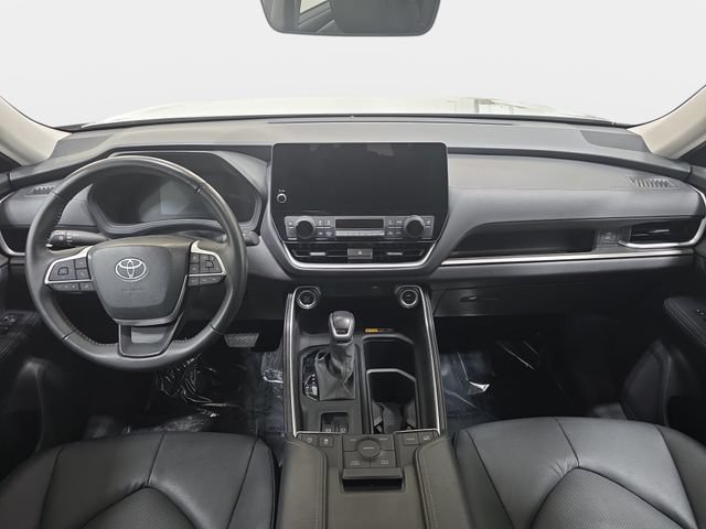 Certified 2025 Toyota Grand Highlander AWD image 10