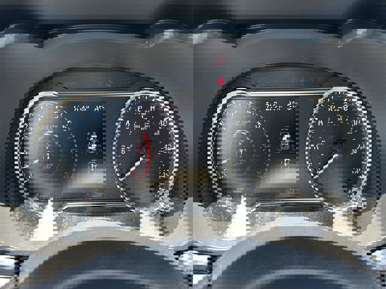 New 2025 Nissan Versa SV w/ Trunk Package image 33