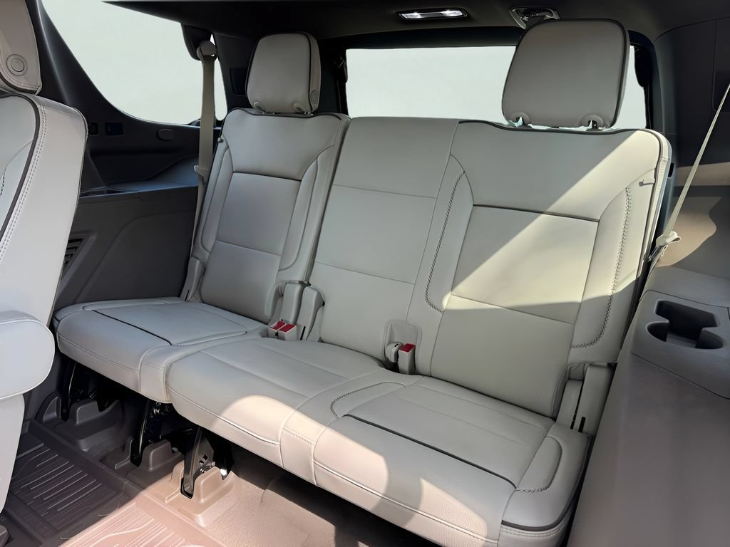 New 2026 GMC Yukon Denali w/ Denali Reserve Package AWD/4WD image 15