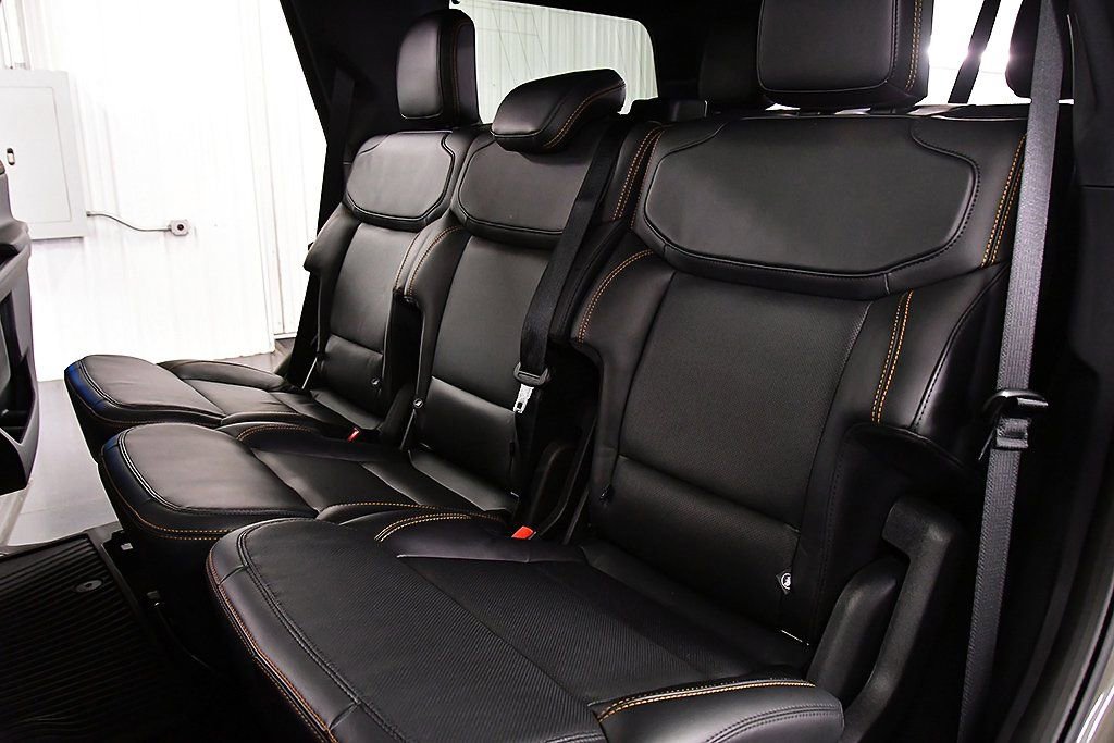 Used 2025 Ford Expedition Tremor image 32